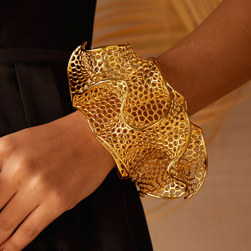 Women'S Fashion Website - Bracciale IVOG Petals Design color oro
